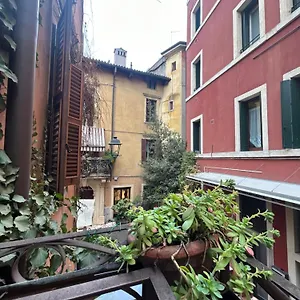 Residenza Della Samaritana Classici Appartamento Verona